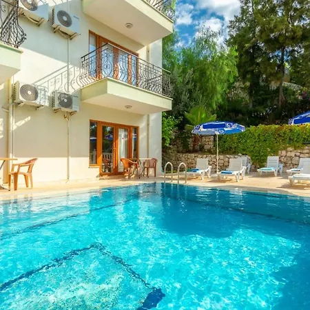 Crogus Apartman Kalkan