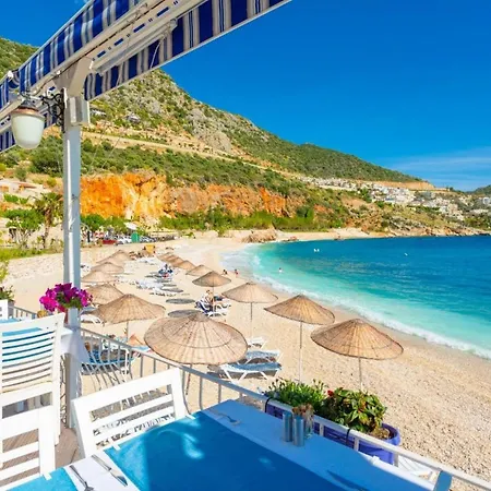 Crogus Apartman Kalkan